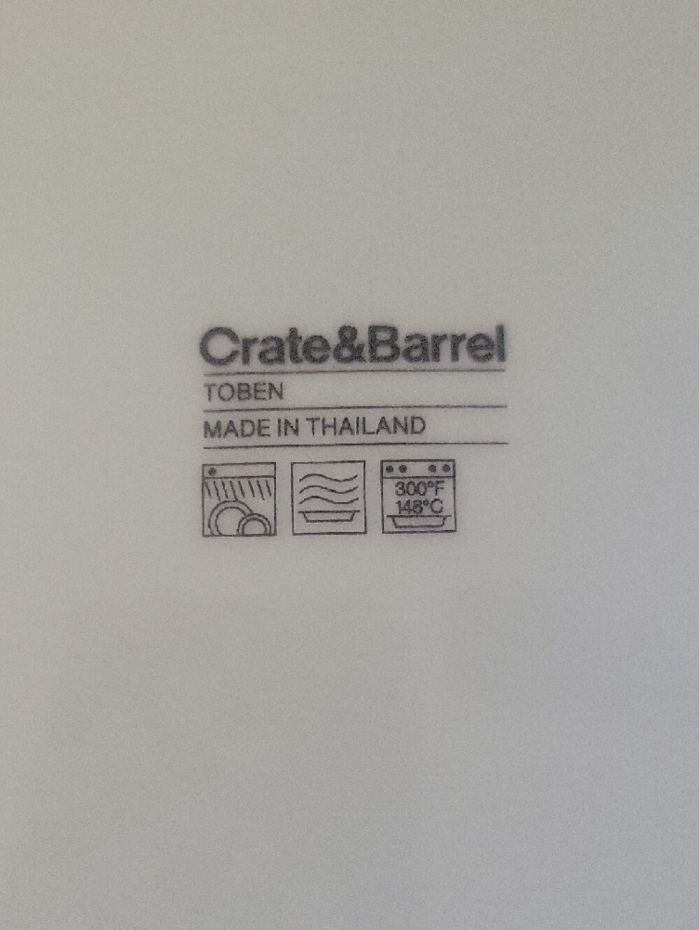 Crate & Barrel Plain White Ceramic Dinner Plate - Set of 4 - Picture 2 of 5